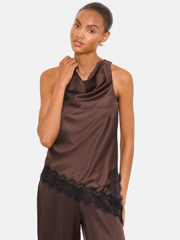 Lipsy Blouse in Bruin: voorkant