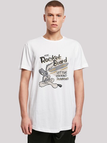 F4NT4STIC Shirt 'Looney Tunes Wile E Coyote Rocket Board' in Wit: voorkant