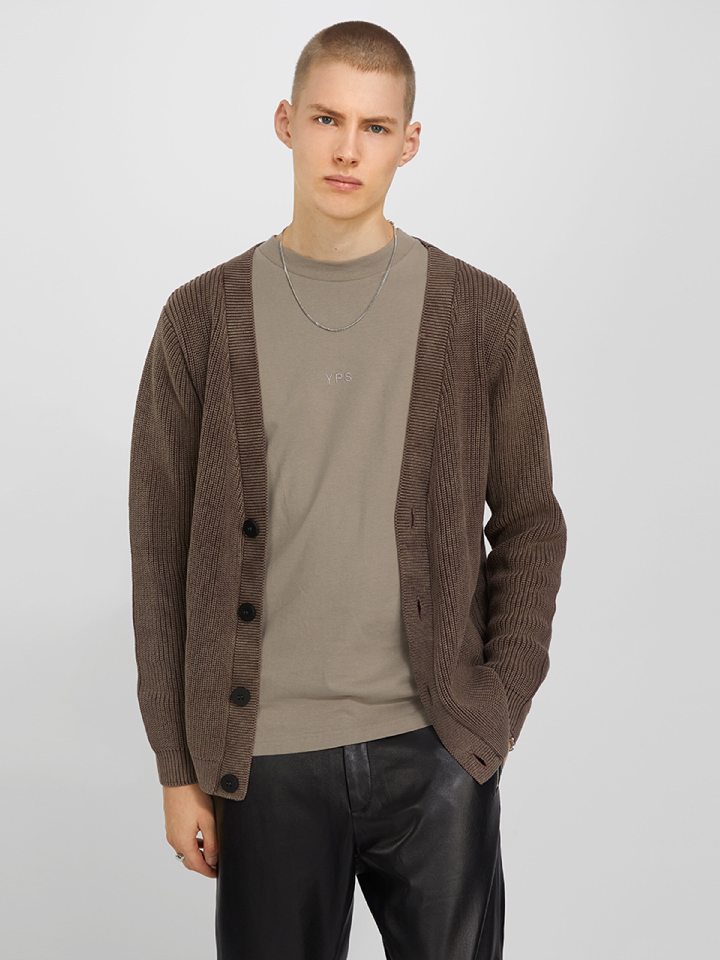 Männer Pullover & Strick Young Poets Society Strickjacke 'Janny' in Dunkelbraun - PJ45116 Männer Pullover & Strick Young Poets Society Strickjacke 'Janny' in Dunkelbraun - PJ45116