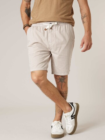 Loosefit Pantalon 'Alonso' Deeluxe en marron : devant