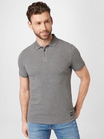 QS Shirt in Grau: Vorderseite