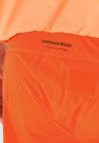 Virtus Regular Shorts 'Orvi' in Orange