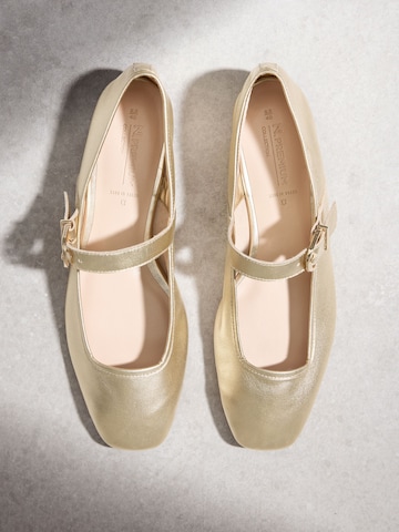 Ballerina di Next in oro