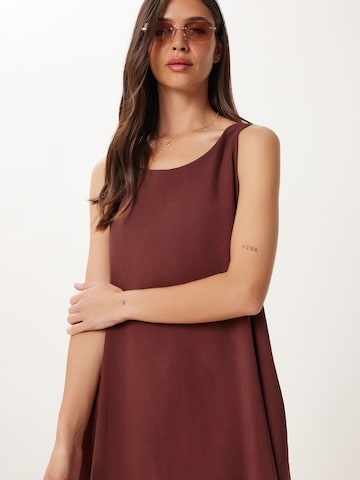 Robe d’été Happiness İstanbul en marron