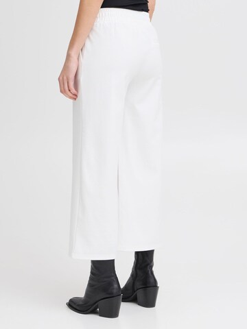 Wide leg Pantaloni con pieghe ' IHKate ' di ICHI in bianco