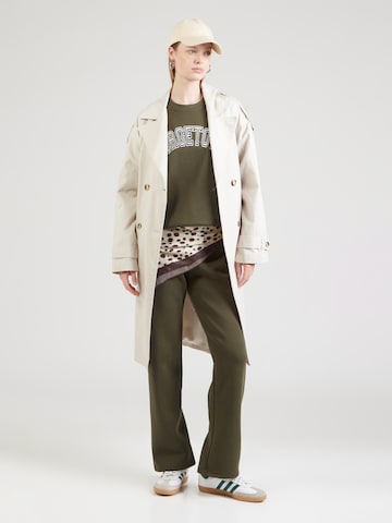Gina Tricot Свитшот в Зеленый