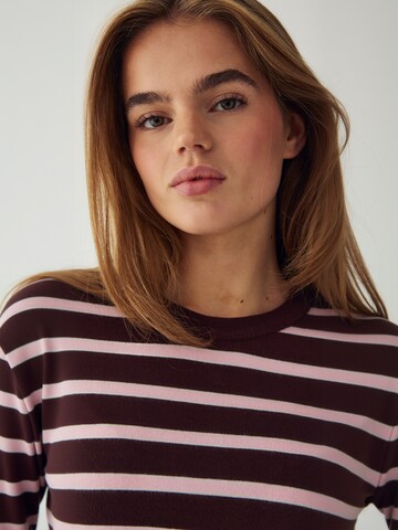 Noella Pullover ' N-Muna ' i brun: forside