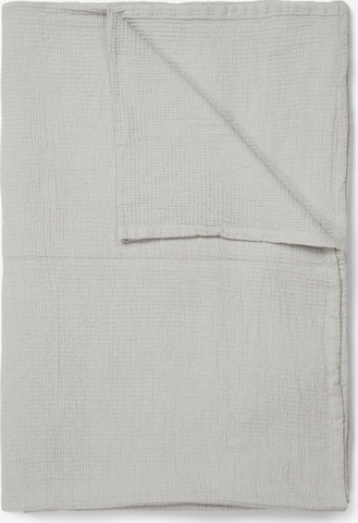 Marc O'Polo Blankets in Grey: front