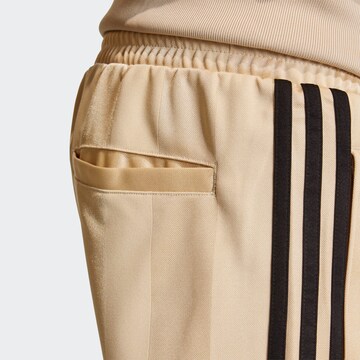 ADIDAS ORIGINALS Loose fit Sports trousers in Beige