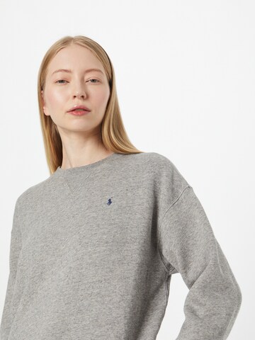 Polo Ralph Lauren Sweatshirt i grå