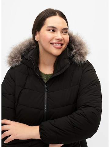 Zizzi Jacke 'Cajulia' in Schwarz