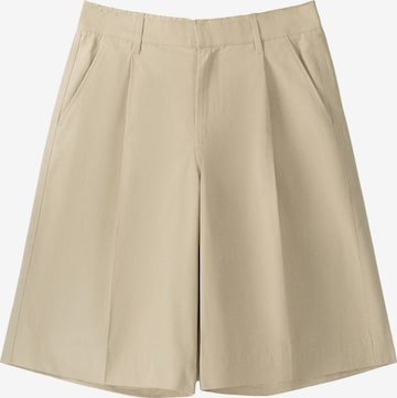 Bershka Regular Pleat-Front Pants in Beige: front