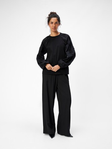 Tricou 'Ivy' de la OBJECT pe negru