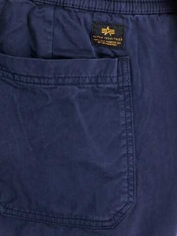 regular Pantaloni sportivi di ALPHA INDUSTRIES in blu