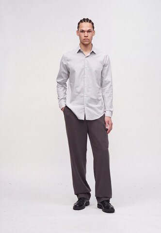 Calvin Klein Slim Fit Риза 'ESNTL' в сиво