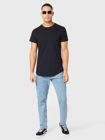 T-Shirt HOLLISTER en noir