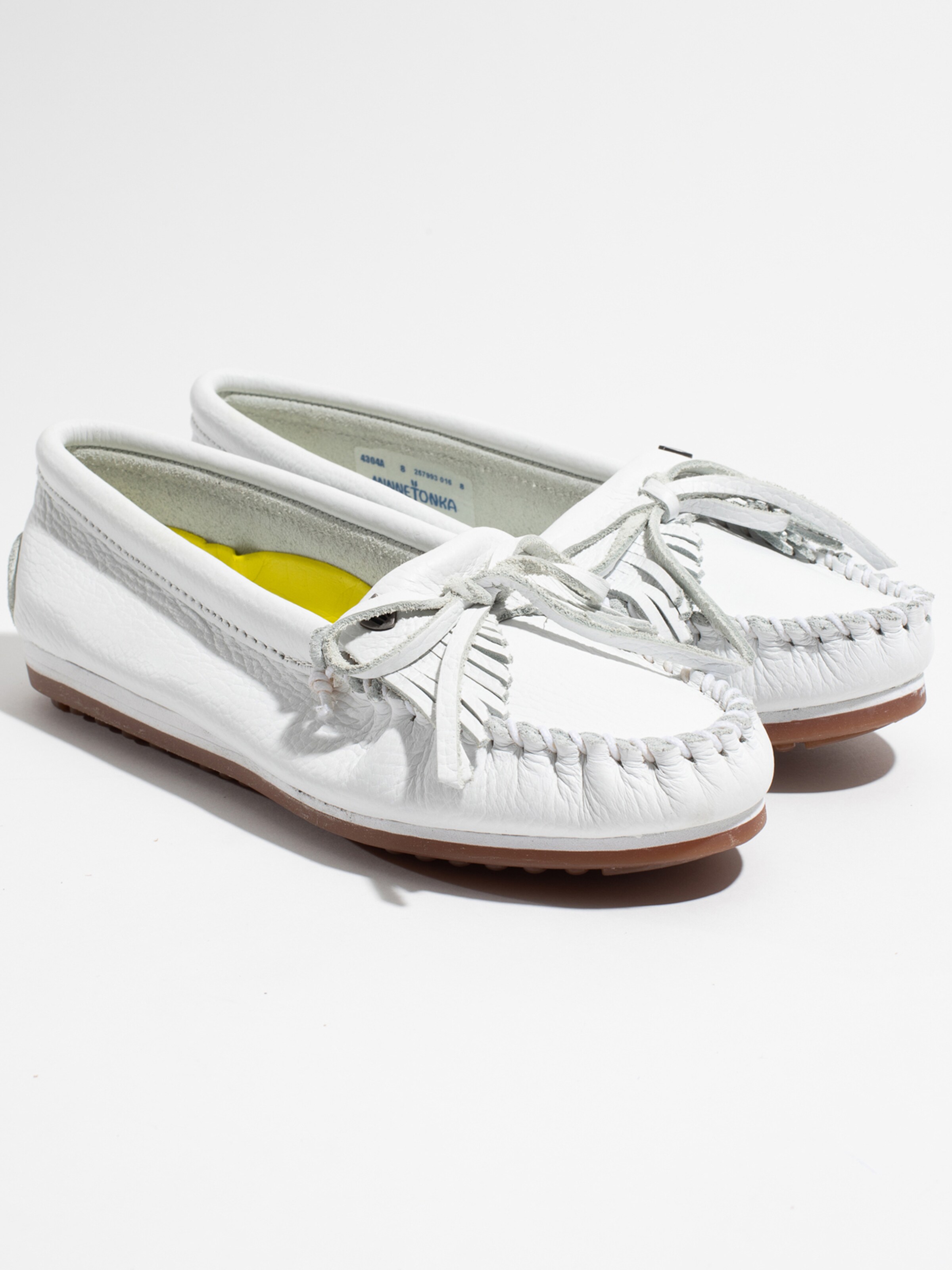 Minnetonka Mokasíny 'Kilty plus' – bílá