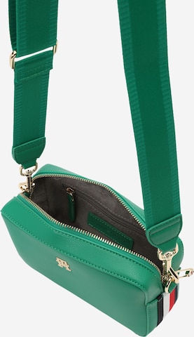 TOMMY HILFIGER Τσάντα ώμου 'Essential' σε πράσινο