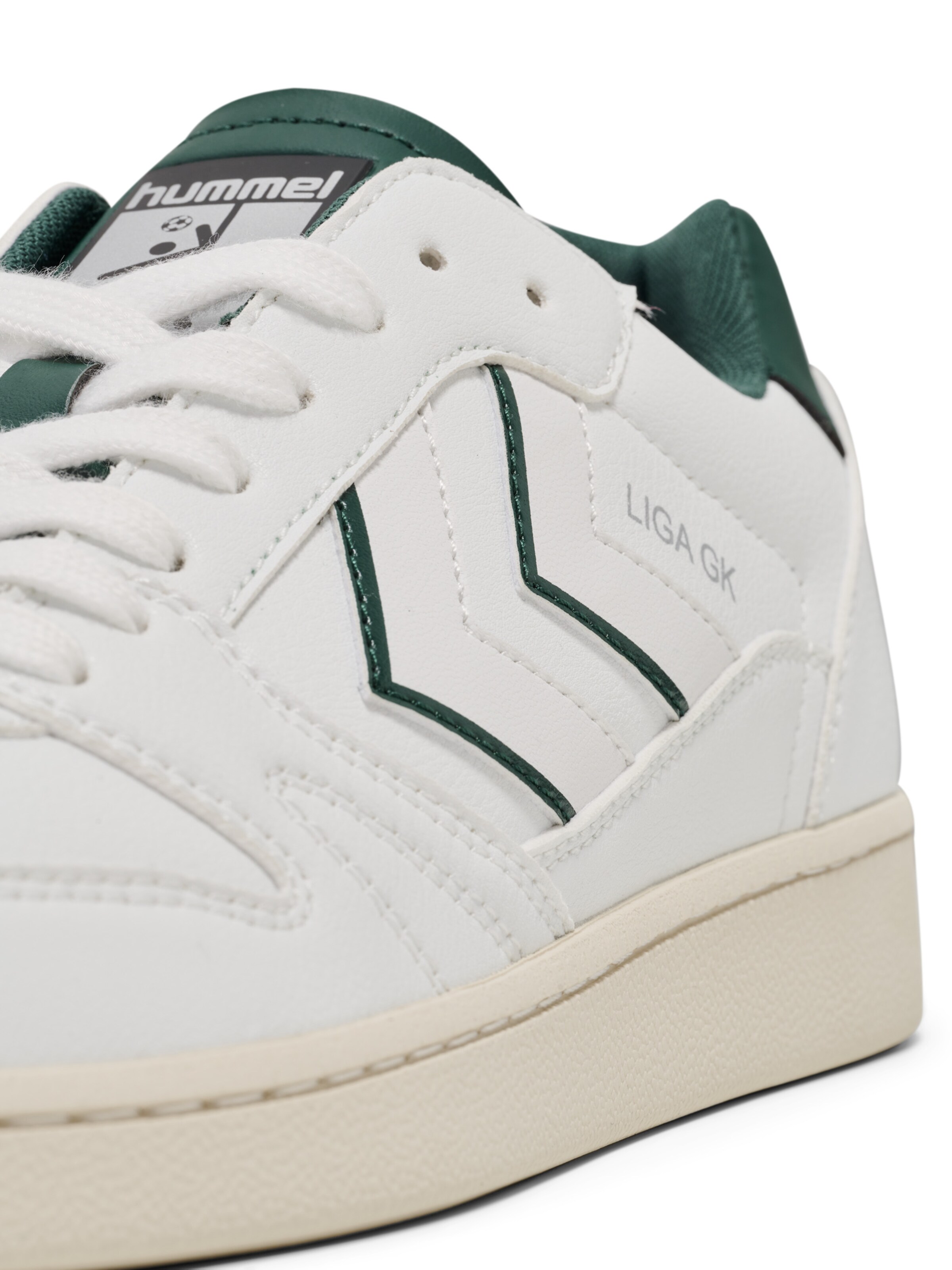 Chaussure de sport Hummel en blanc