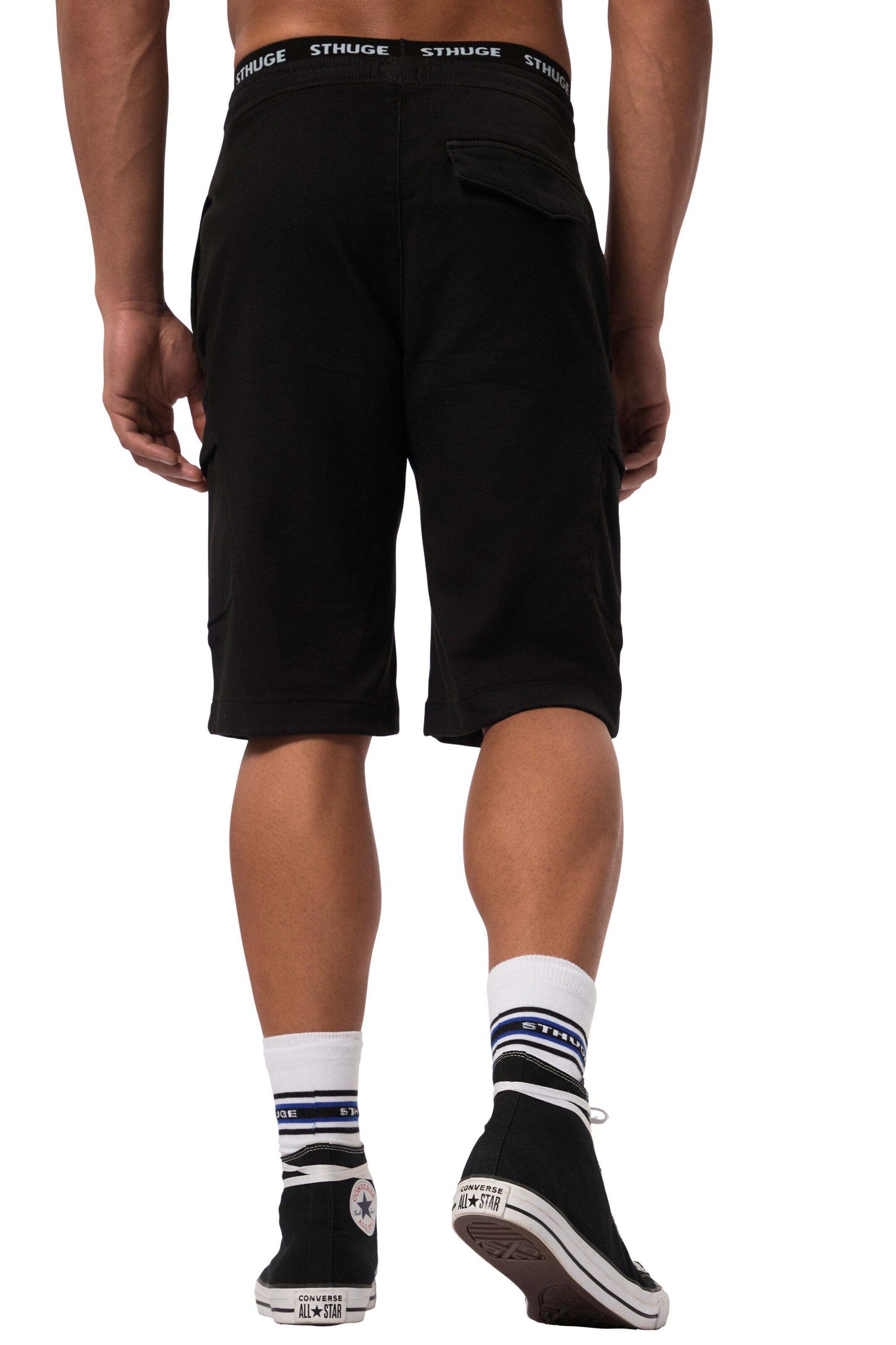 STHUGE Regular Hose in Schwarz