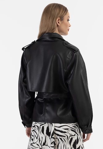 faina Between-Season Jacket in Black