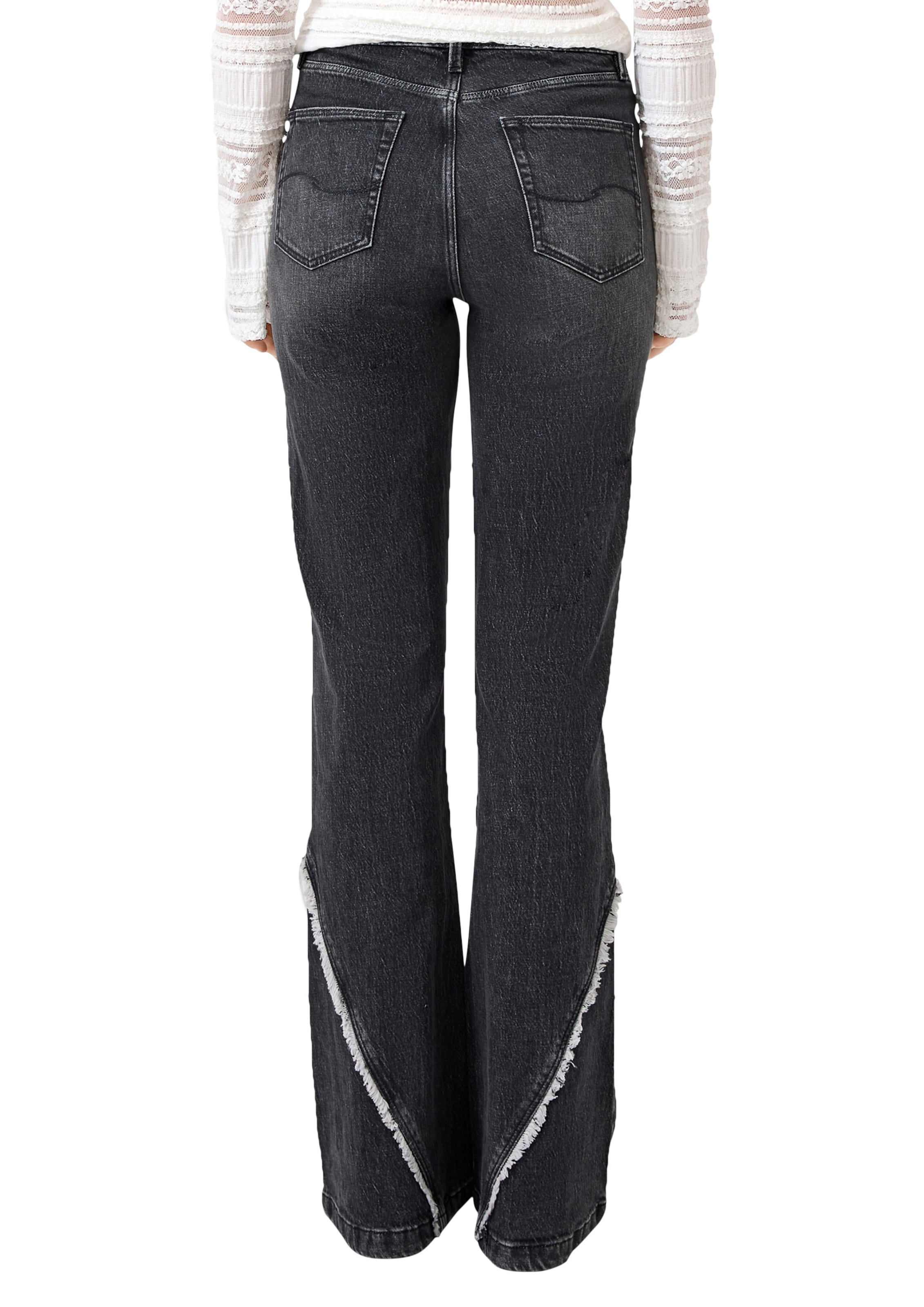 QS Flared Jeans 'Reena' in Black