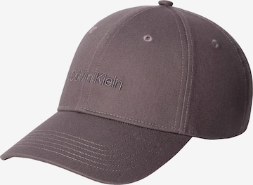 Casquette Calvin Klein en gris : devant