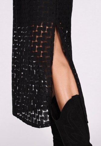 IZIA Skirt in Black