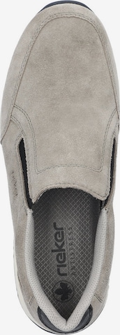 Rieker Slip On in Grau