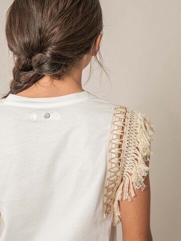 T-Shirt 'Dayna' Deeluxe en blanc