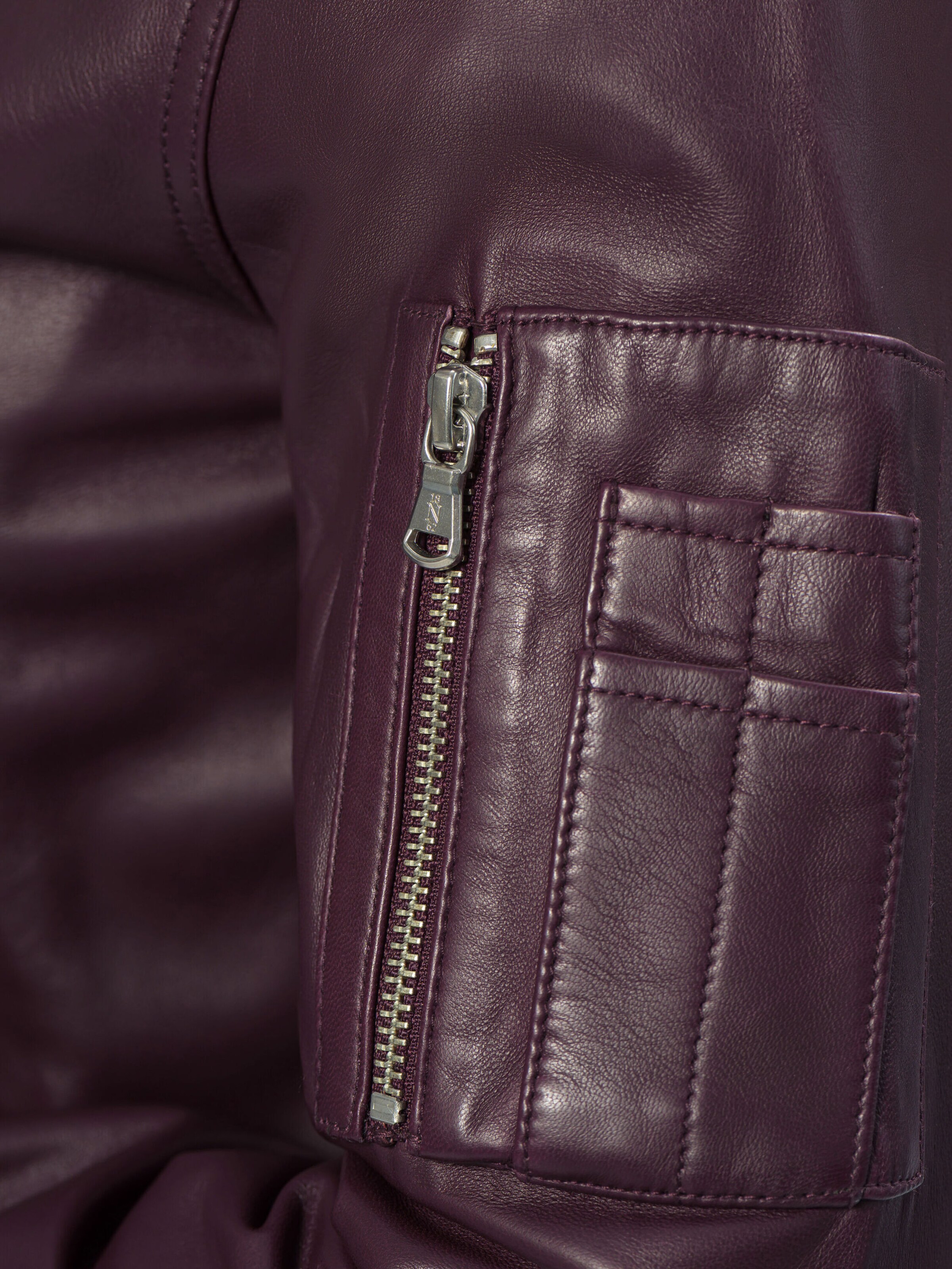 18N62 Between-season jacket 'NEGil' in Red