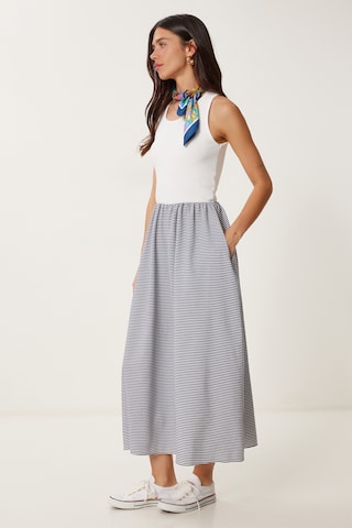 Rochie de la Happiness İstanbul pe gri