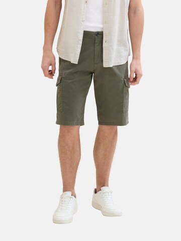 TOM TAILOR Regular Cargo Pants in Green: front