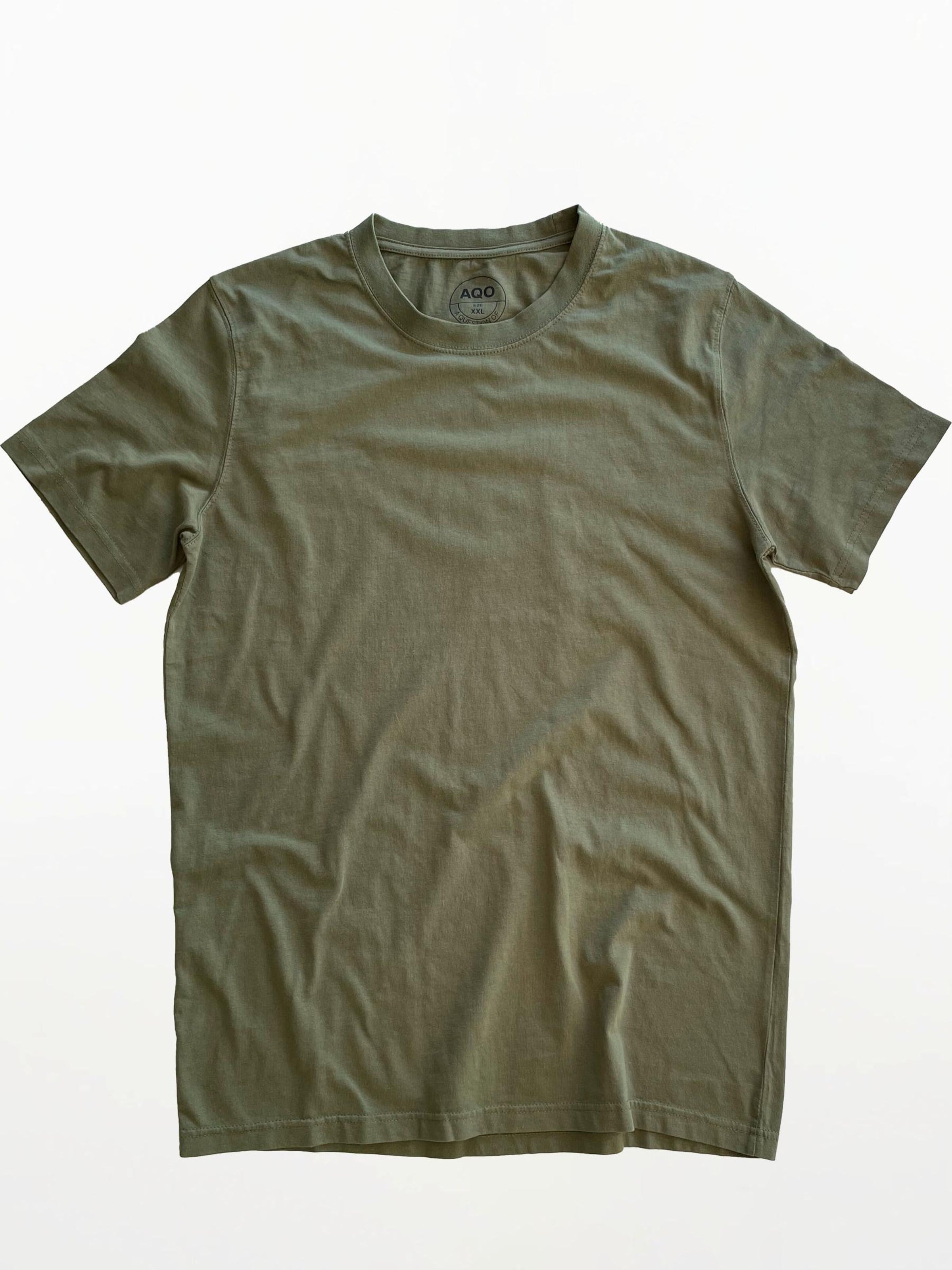 A Question Of (AQO) Shirt 'Anders Tee Garment Dyed' in Groen: voorkant