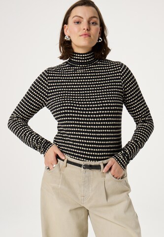 Fabienne Chapot Shirt in Black: front