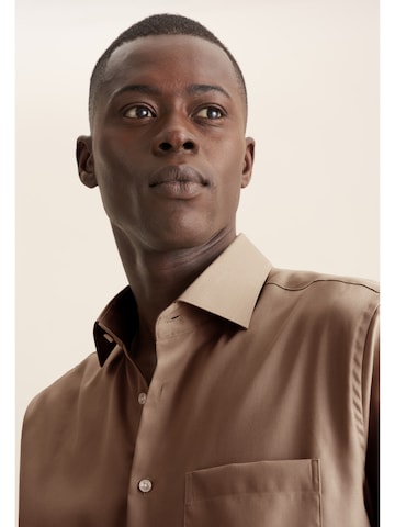 Coupe regular Chemise SEIDENSTICKER en marron