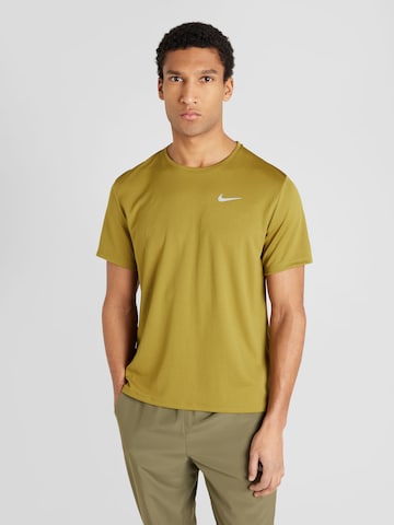 NIKETehnička sportska majica 'MILER' - zelena boja: prednji dio
