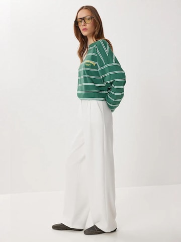 Happiness İstanbul Wide leg Pleat-Front Pants in White
