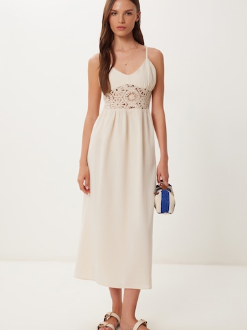 Happiness İstanbul Kleid in Beige: Vorderseite