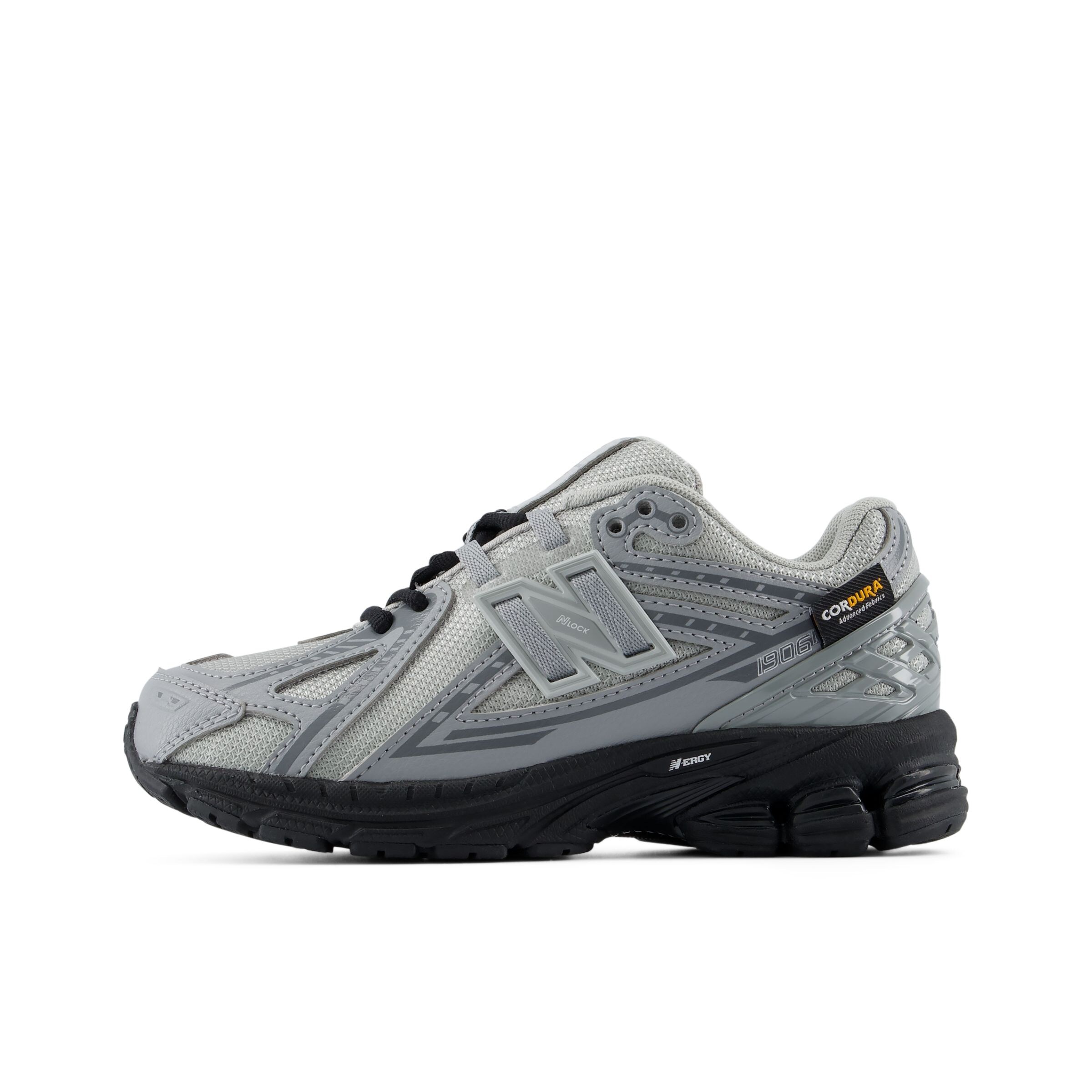 new balance Sneakers '1906 LACE' in Grijs: voorkant
