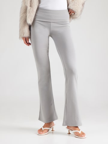 évasé Pantalon BALMOHK en gris : devant