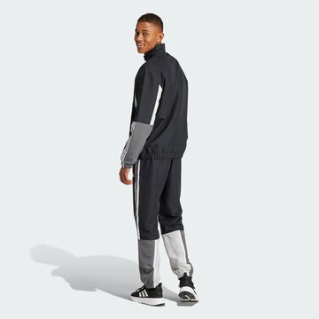 ADIDAS SPORTSWEAR Облекло за трениране в черно