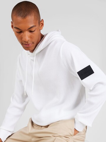 Sweat-shirt Calvin Klein Jeans en blanc