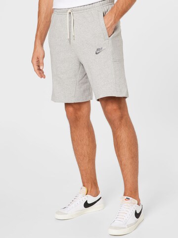 Nike Sportswear Regular Pants in Grey: front