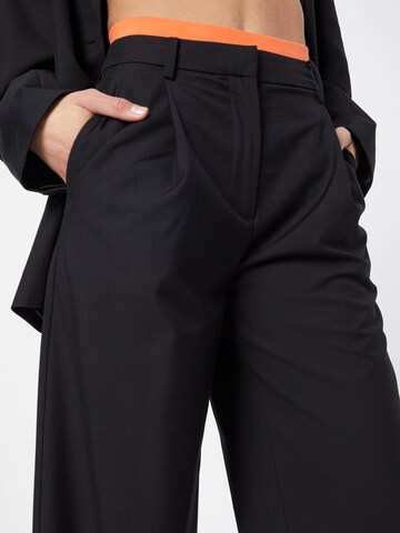 WEEKDAY Wide leg Pleat-Front Pants 'Esme' in Black