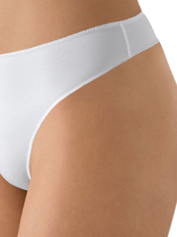 Nina von C. String 'Secret'‌‌‌‌‌ in Weiß