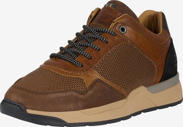 BULLBOXER Sneakers in Brown: front