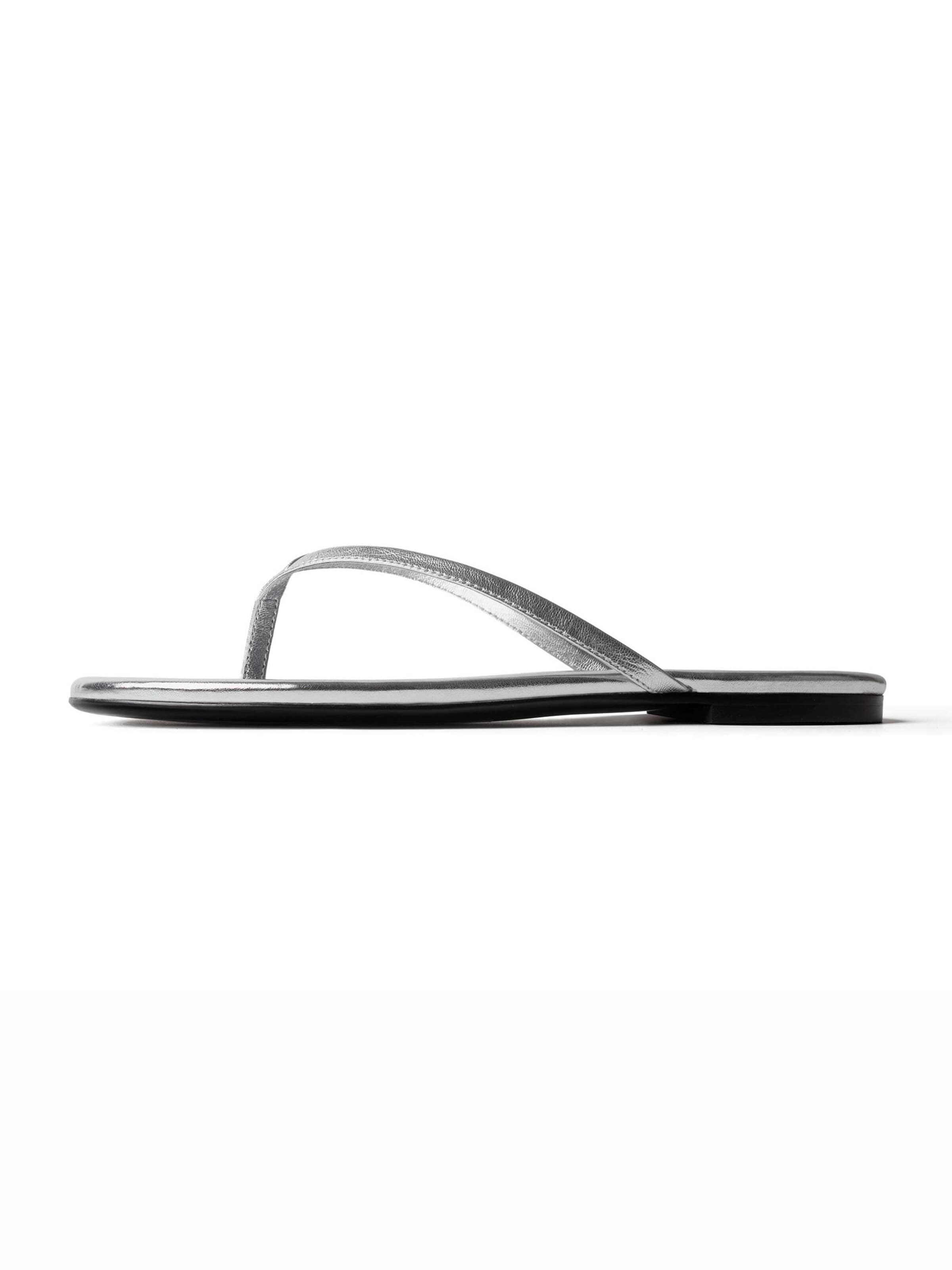 Infradito 'WRITTEN IN THE SAND' di L37 HANDMADE SHOES in argento: frontale