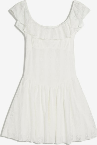 Rochie de vară de la Bershka pe alb: față