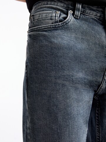 Regular Jean Pull&Bear en gris